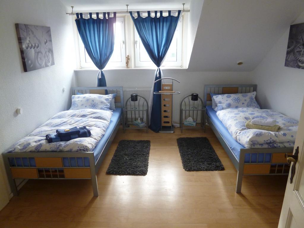 Airport Apartment Düsseldorf Esterno foto