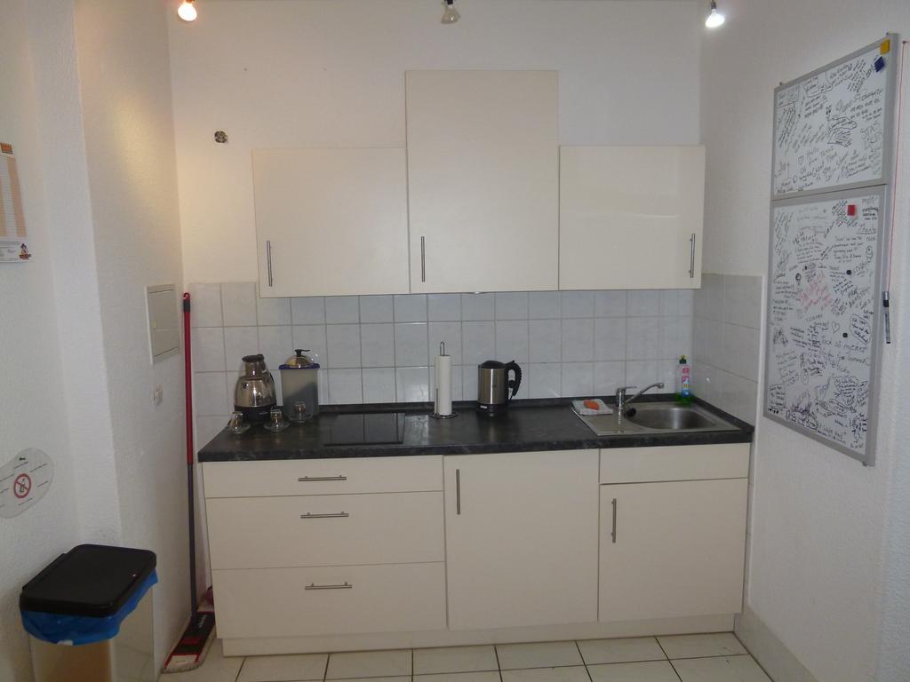 Airport Apartment Düsseldorf Esterno foto